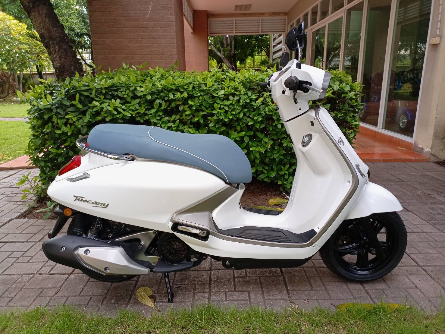 Tuscany 150 Keyless